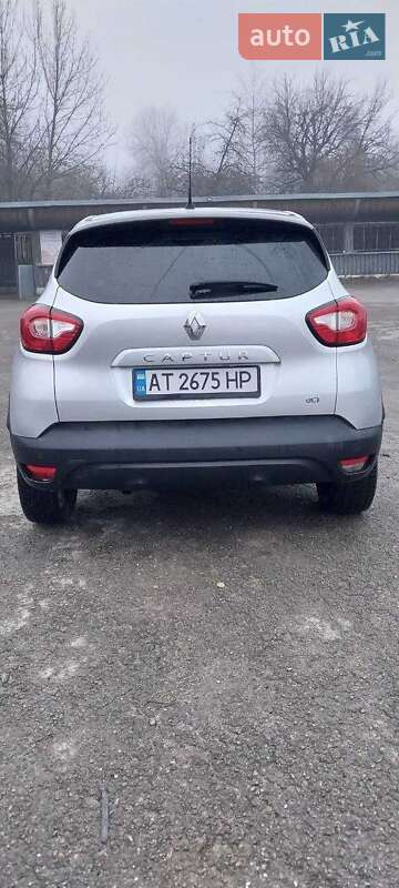 Внедорожник / Кроссовер Renault Captur 2013 в Надворной