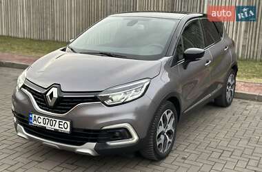 Внедорожник / Кроссовер Renault Captur 2017 в 