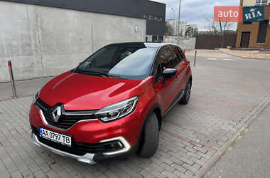 Внедорожник / Кроссовер Renault Captur 2017 в Вишневом