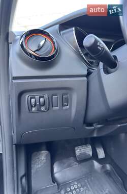 Внедорожник / Кроссовер Renault Captur 2016 в 