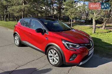 Внедорожник / Кроссовер Renault Captur 2021 в 
