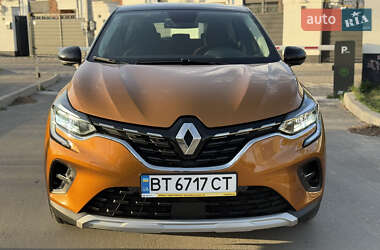 Позашляховик / Кросовер Renault Captur 2021 в 