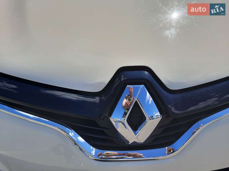 Внедорожник / Кроссовер Renault Captur 2015 в Киеве