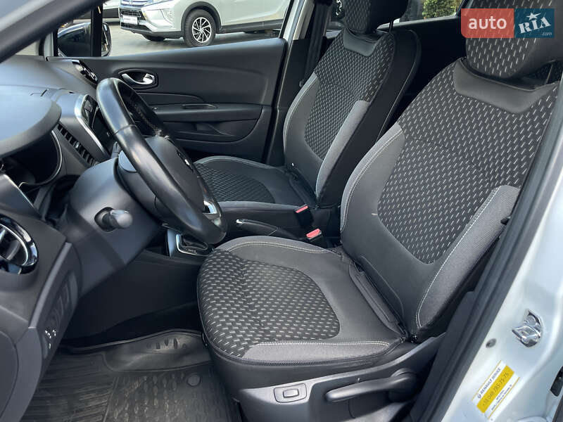 Позашляховик / Кросовер Renault Captur 2019 в Одесі