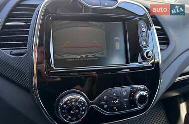 Позашляховик / Кросовер Renault Captur 2016 в 