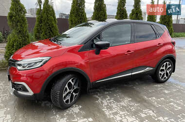 Внедорожник / Кроссовер Renault Captur 2017 в 