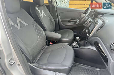 Внедорожник / Кроссовер Renault Captur 2016 в 