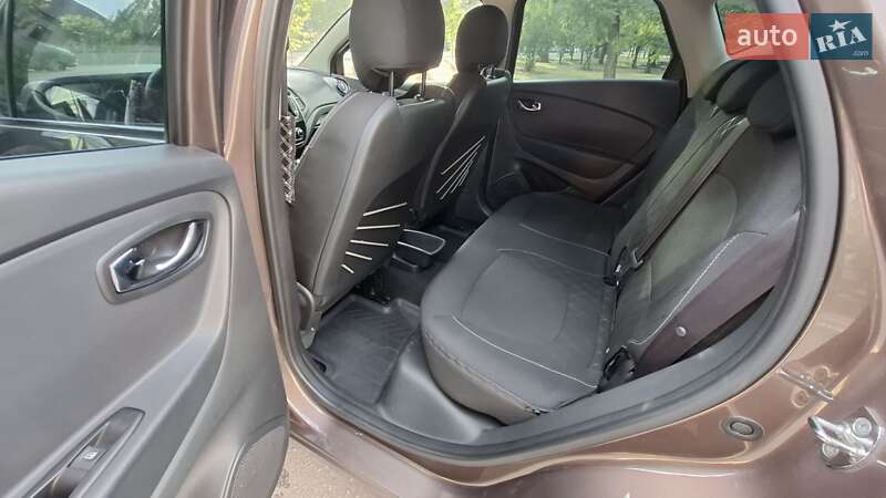 Внедорожник / Кроссовер Renault Captur 2014 в Запорожье