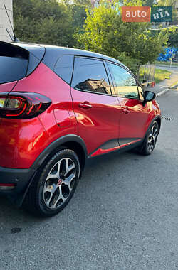 Позашляховик / Кросовер Renault Captur 2018 в 