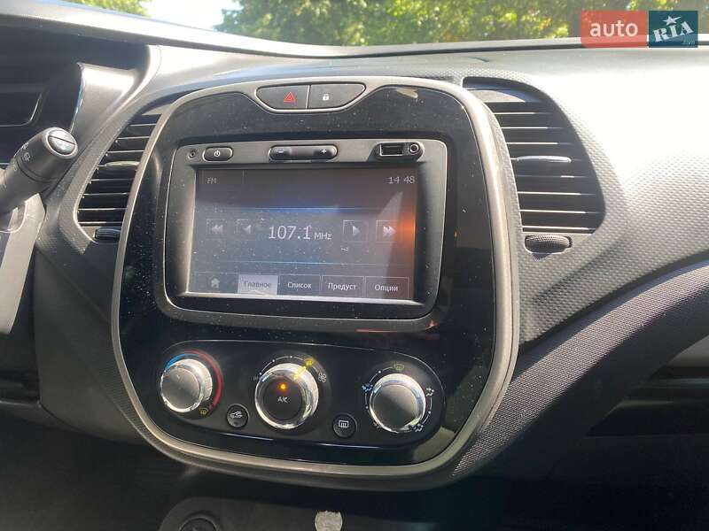 Внедорожник / Кроссовер Renault Captur 2015 в Черкассах