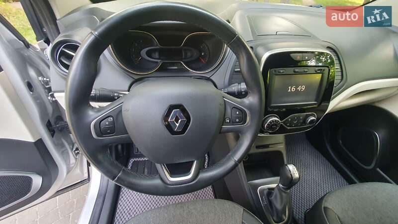 Внедорожник / Кроссовер Renault Captur 2018 в Киеве