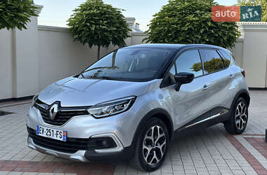 Внедорожник / Кроссовер Renault Captur 2017 в Снятине