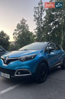 Позашляховик / Кросовер Renault Captur 2015 в Львові
