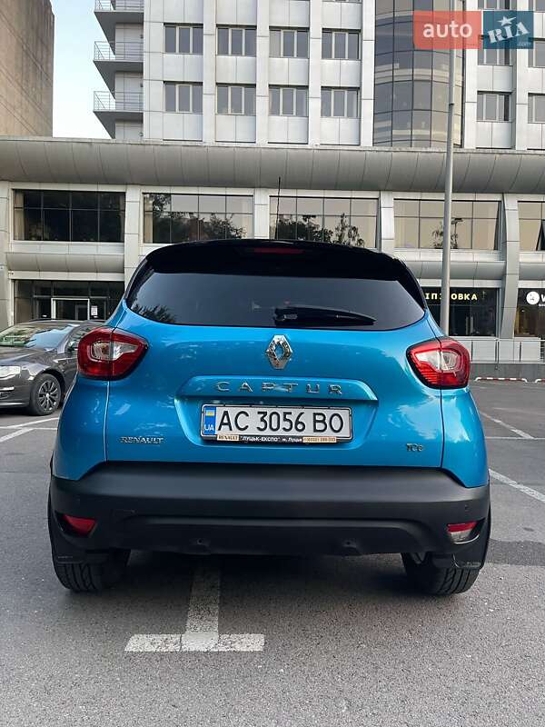 Внедорожник / Кроссовер Renault Captur 2015 в Львове