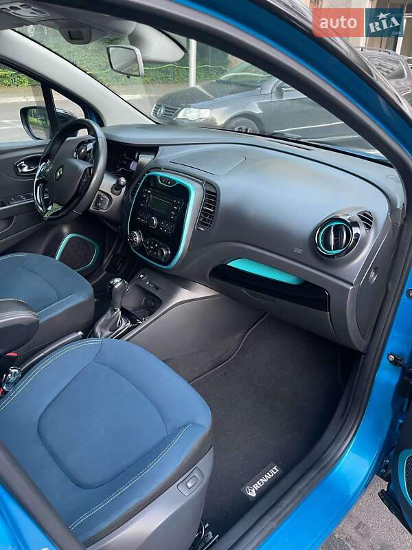 Внедорожник / Кроссовер Renault Captur 2015 в Львове