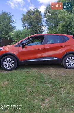 Позашляховик / Кросовер Renault Captur 2015 в Умані