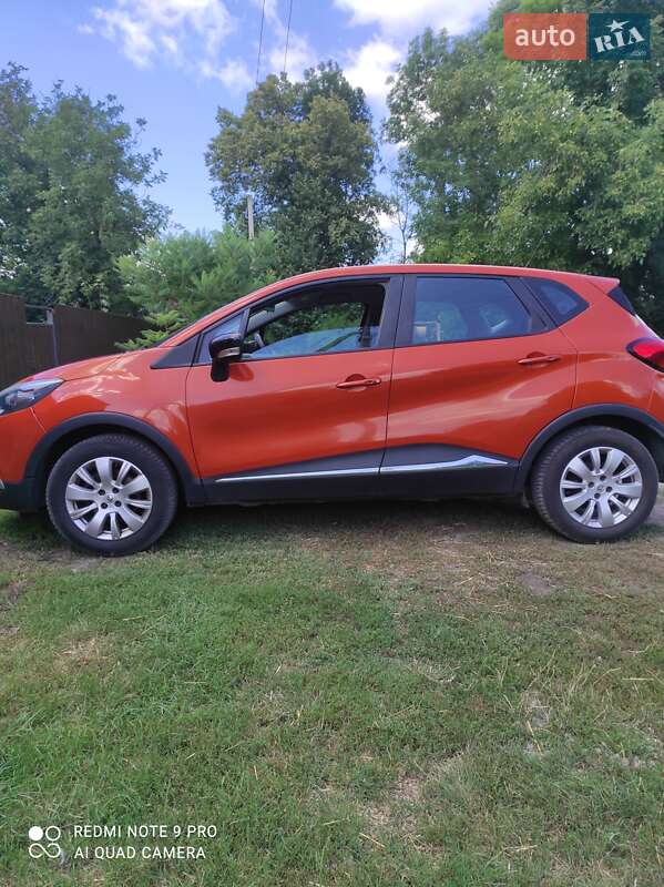 Позашляховик / Кросовер Renault Captur 2015 в Умані