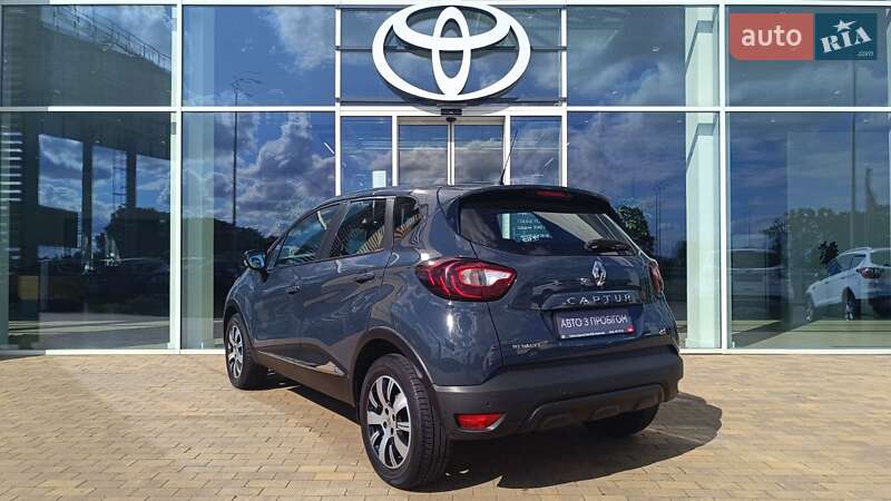 Внедорожник / Кроссовер Renault Captur 2019 в Киеве