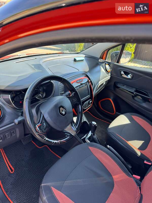 Внедорожник / Кроссовер Renault Captur 2014 в Киеве