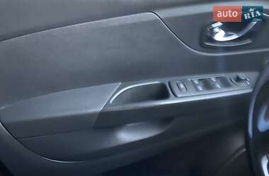 Внедорожник / Кроссовер Renault Captur 2016 в 