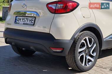 Внедорожник / Кроссовер Renault Captur 2015 в 