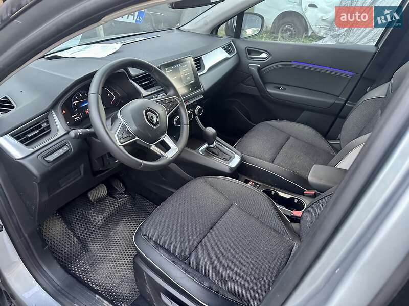 Внедорожник / Кроссовер Renault Captur 2023 в Каменском