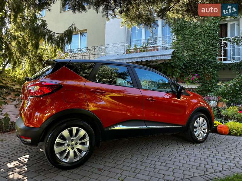 Внедорожник / Кроссовер Renault Captur 2016 в Львове