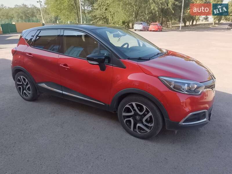 Внедорожник / Кроссовер Renault Captur 2016 в Измаиле