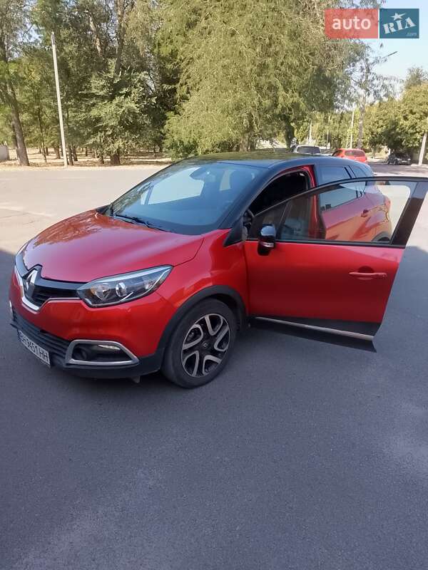 Внедорожник / Кроссовер Renault Captur 2016 в Измаиле