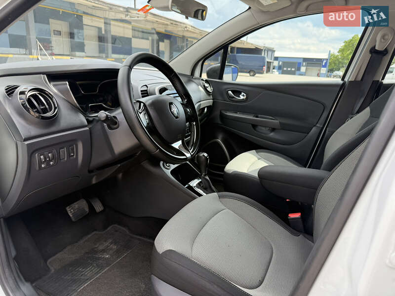 Позашляховик / Кросовер Renault Captur 2015 в Рівному фото 25 Позашляховик / Кросовер Renault Captur 2015 в Рівному