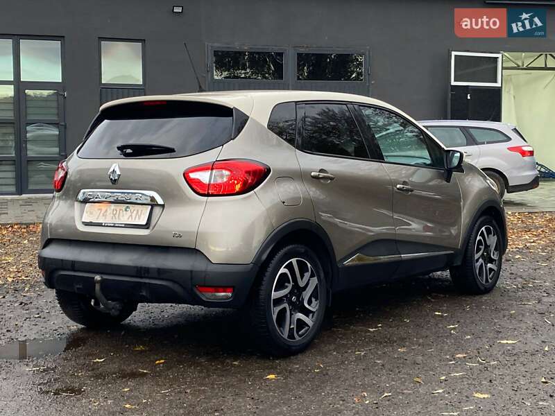 Внедорожник / Кроссовер Renault Captur 2014 в Ивано-Франковске