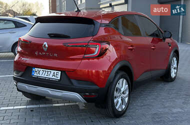 Внедорожник / Кроссовер Renault Captur 2021 в 