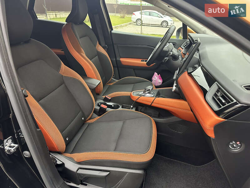 Внедорожник / Кроссовер Renault Captur 2020 в Львове