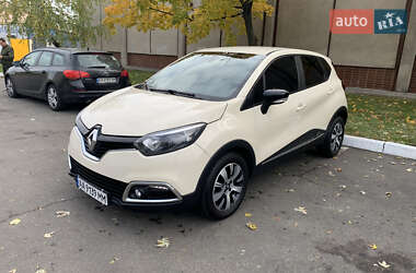 Внедорожник / Кроссовер Renault Captur 2016 в Киеве