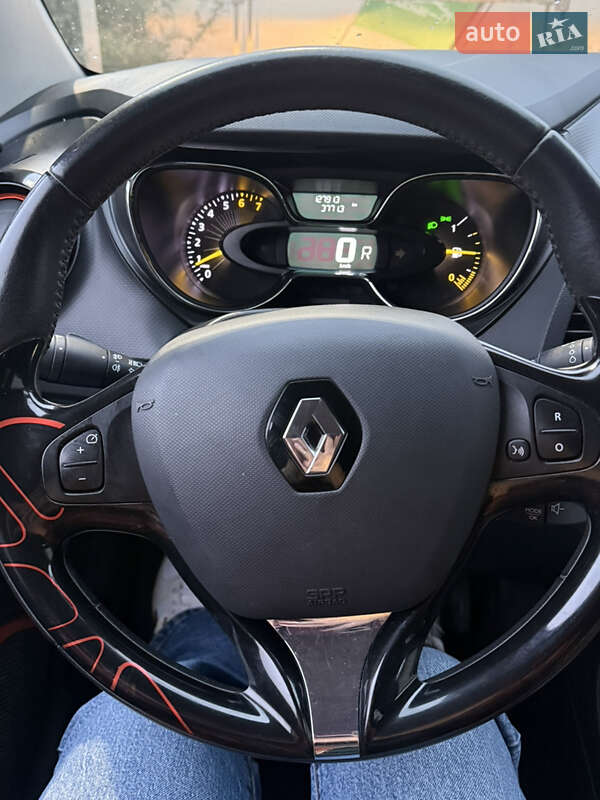 Внедорожник / Кроссовер Renault Captur 2014 в Ивано-Франковске