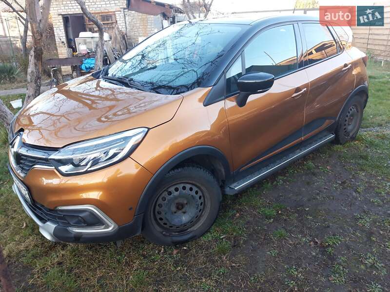 Внедорожник / Кроссовер Renault Captur 2017 в Киеве фото 2 Внедорожник / Кроссовер Renault Captur 2017 в Киеве