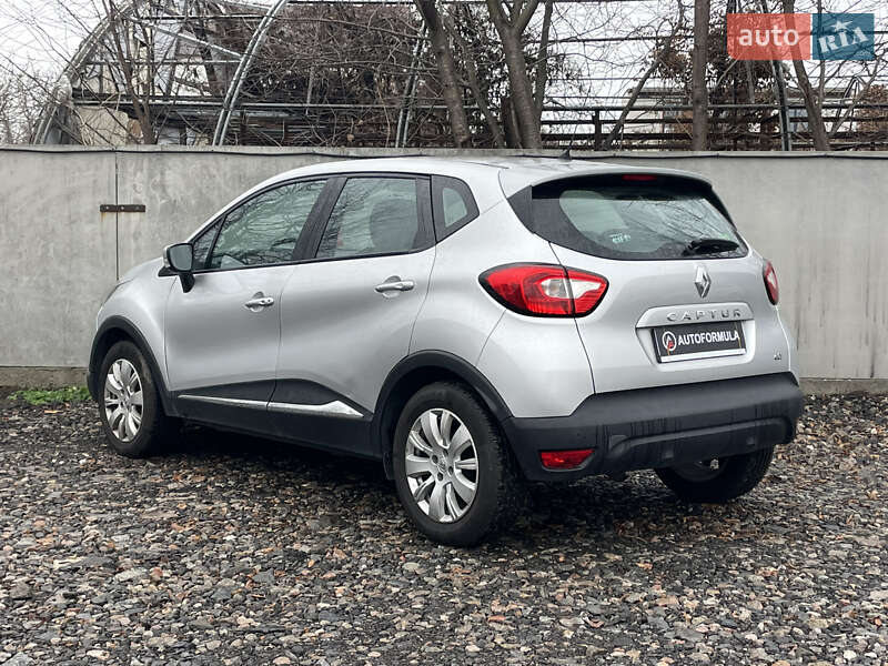 Позашляховик / Кросовер Renault Captur 2014 в Києві