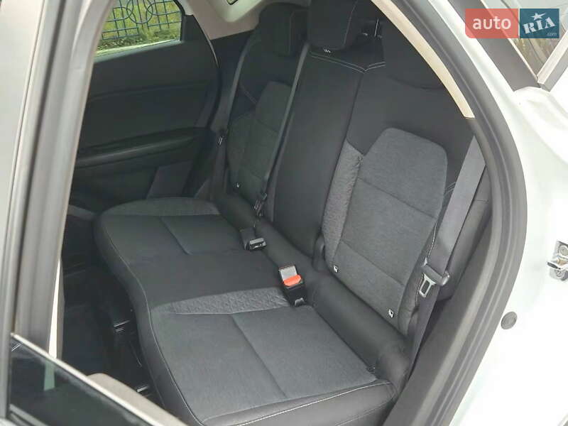 Внедорожник / Кроссовер Renault Captur 2021 в Киеве