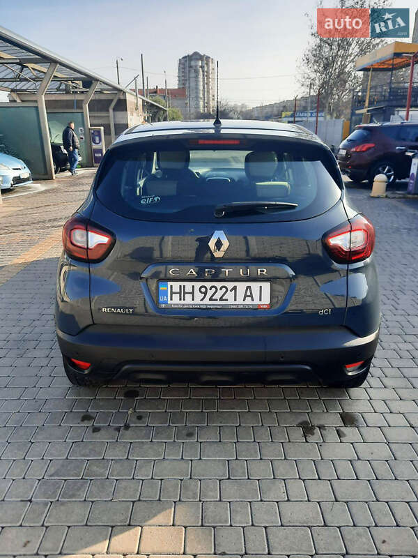 Внедорожник / Кроссовер Renault Captur 2019 в Одессе