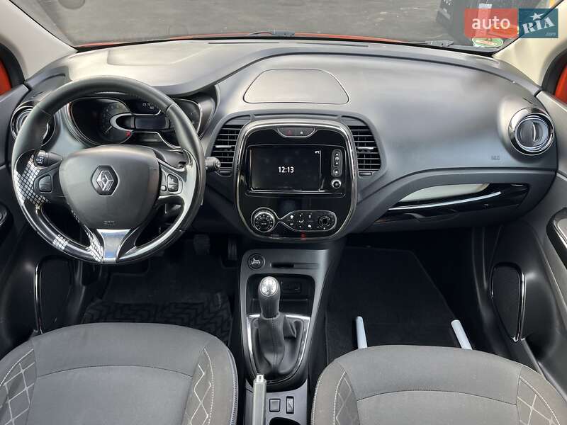 Позашляховик / Кросовер Renault Captur 2014 в Вінниці