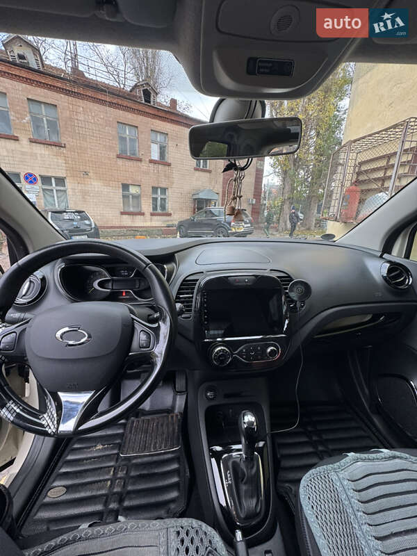 Внедорожник / Кроссовер Renault Captur 2014 в Одессе