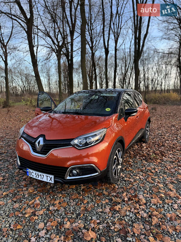 Позашляховик / Кросовер Renault Captur 2015 в Самборі