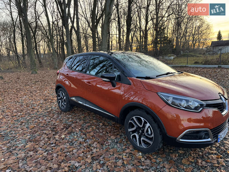 Позашляховик / Кросовер Renault Captur 2015 в Самборі