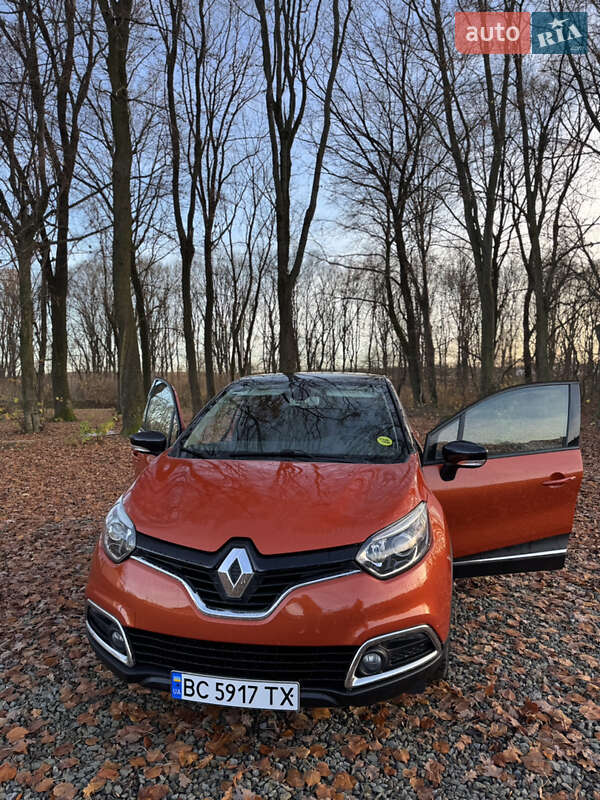 Позашляховик / Кросовер Renault Captur 2015 в Самборі