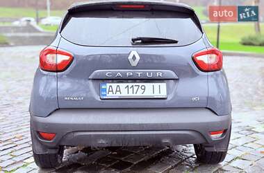 Внедорожник / Кроссовер Renault Captur 2016 в Киеве