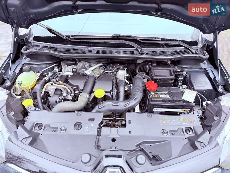 Позашляховик / Кросовер Renault Captur 2016 в Києві