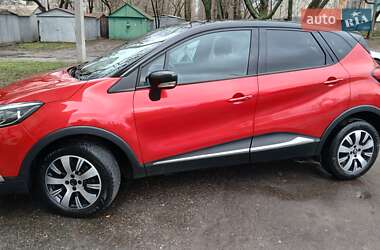 Внедорожник / Кроссовер Renault Captur 2016 в Харькове