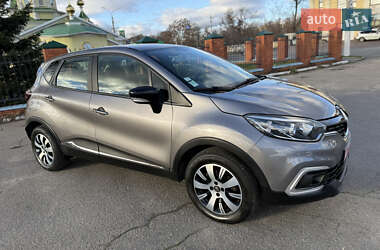 Внедорожник / Кроссовер Renault Captur 2020 в Днепре