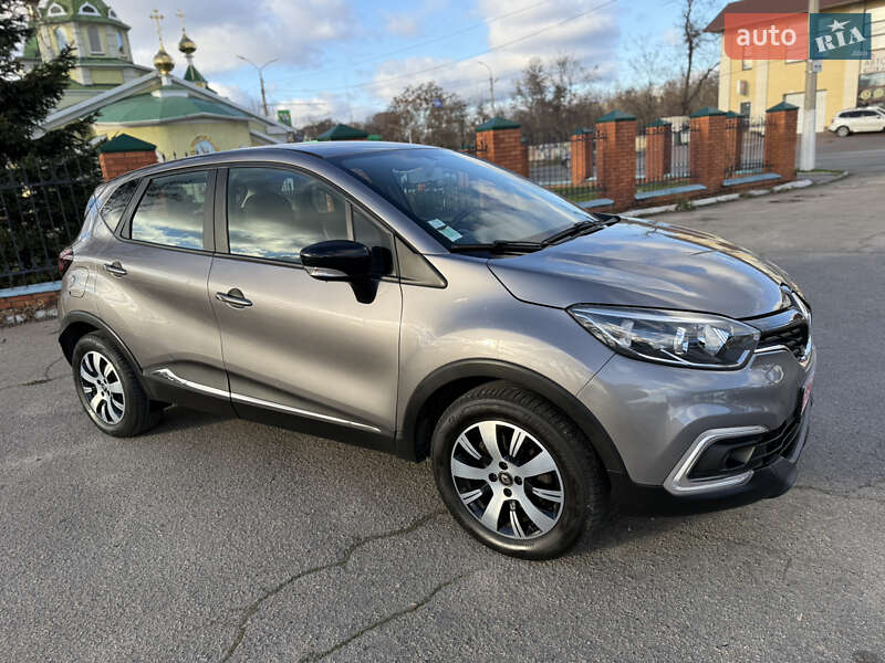 Внедорожник / Кроссовер Renault Captur 2020 в Днепре
