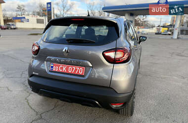 Внедорожник / Кроссовер Renault Captur 2020 в Днепре